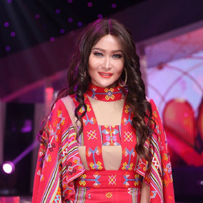 Tempat Pemilihan Selebritis Terkeren