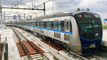 Foto Nyogok Polisi Jaman Now, Langsung Masuk Kantong